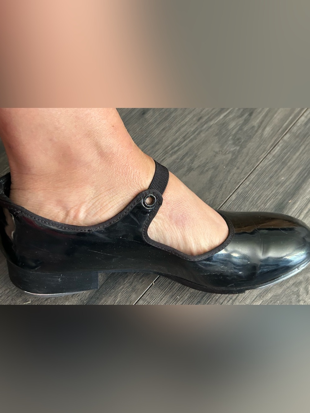CAPEZIO size 9 black tap shoes